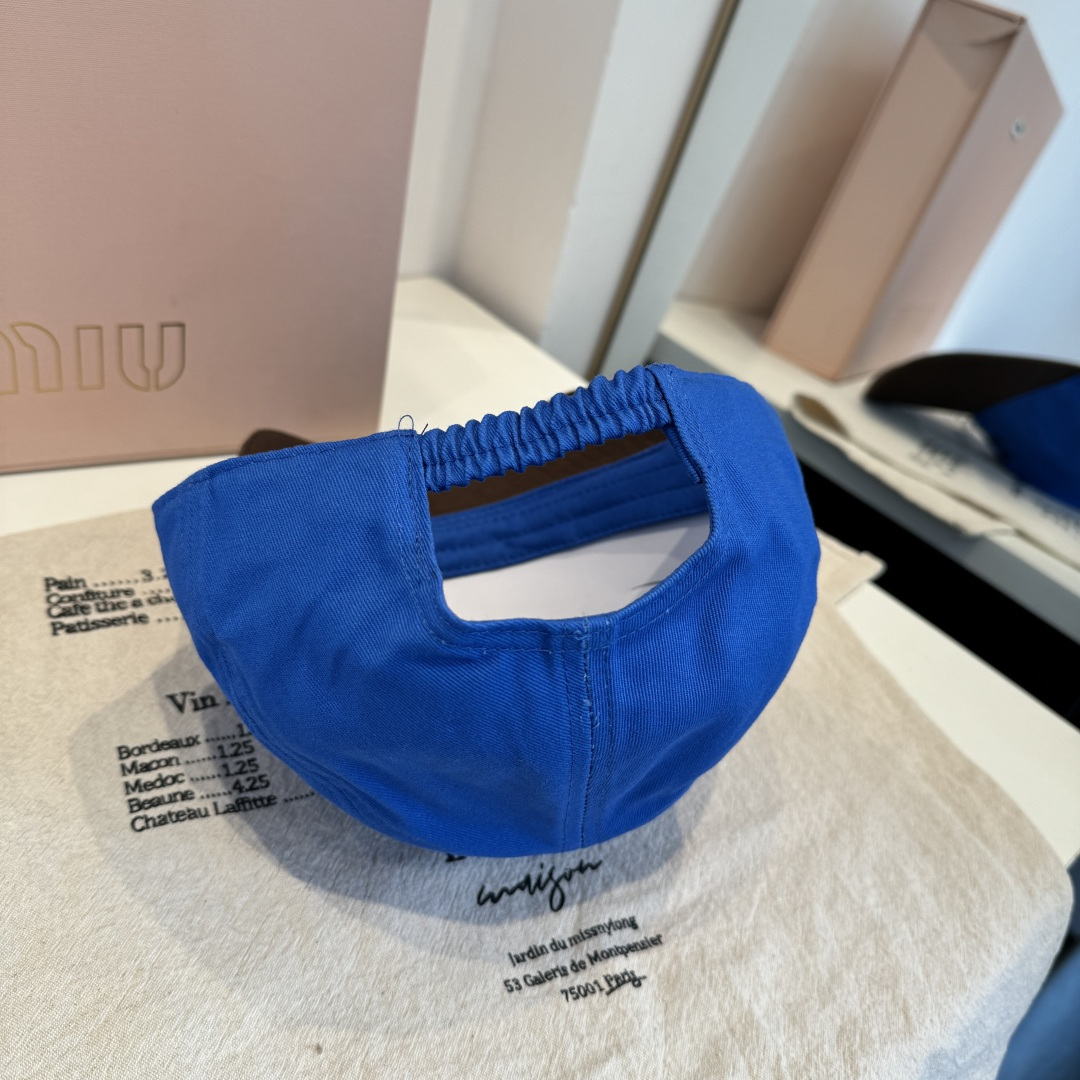 谬谬miumiu 原单春夏新款棒球帽，正品开模订制，原版做工细致质量超赞！