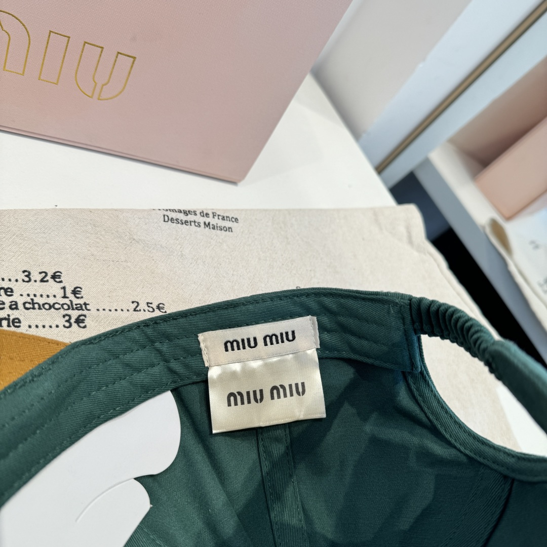 谬谬miumiu 原单春夏新款棒球帽，正品开模订制，原版做工细致质量超赞！