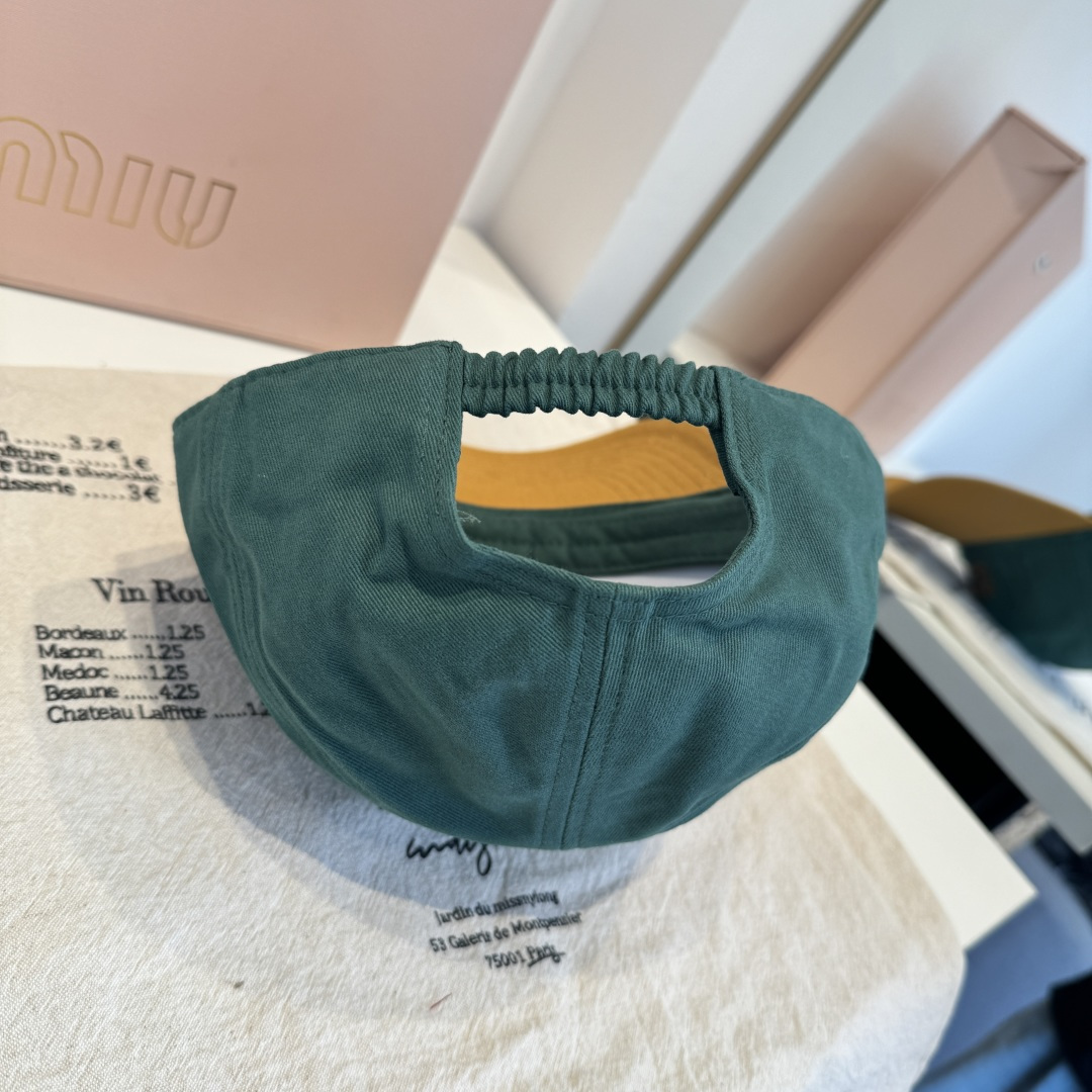 谬谬miumiu 原单春夏新款棒球帽，正品开模订制，原版做工细致质量超赞！