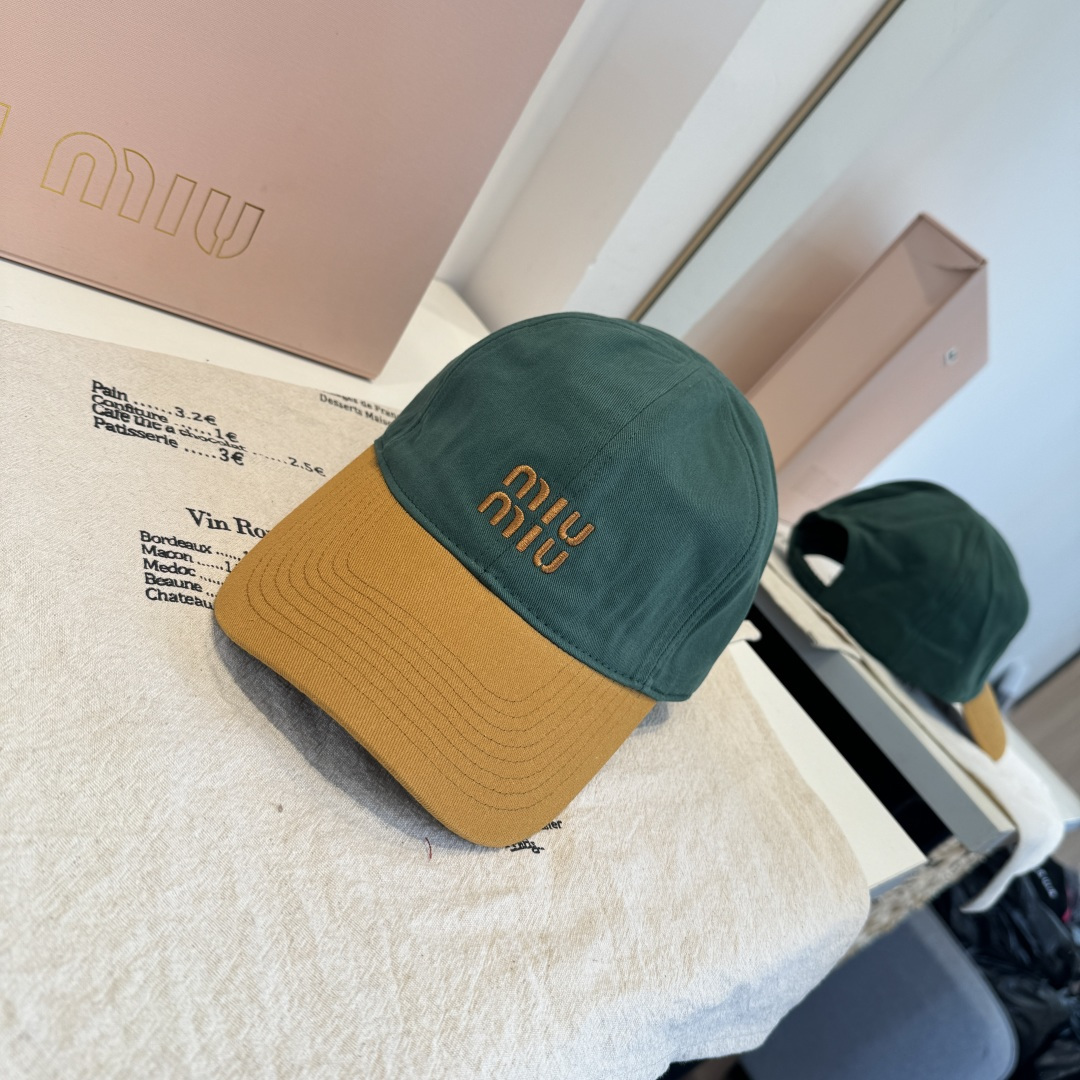 谬谬miumiu 原单春夏新款棒球帽，正品开模订制，原版做工细致质量超赞！