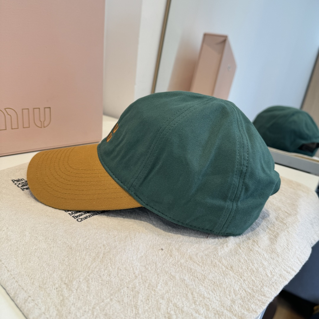 谬谬miumiu 原单春夏新款棒球帽，正品开模订制，原版做工细致质量超赞！