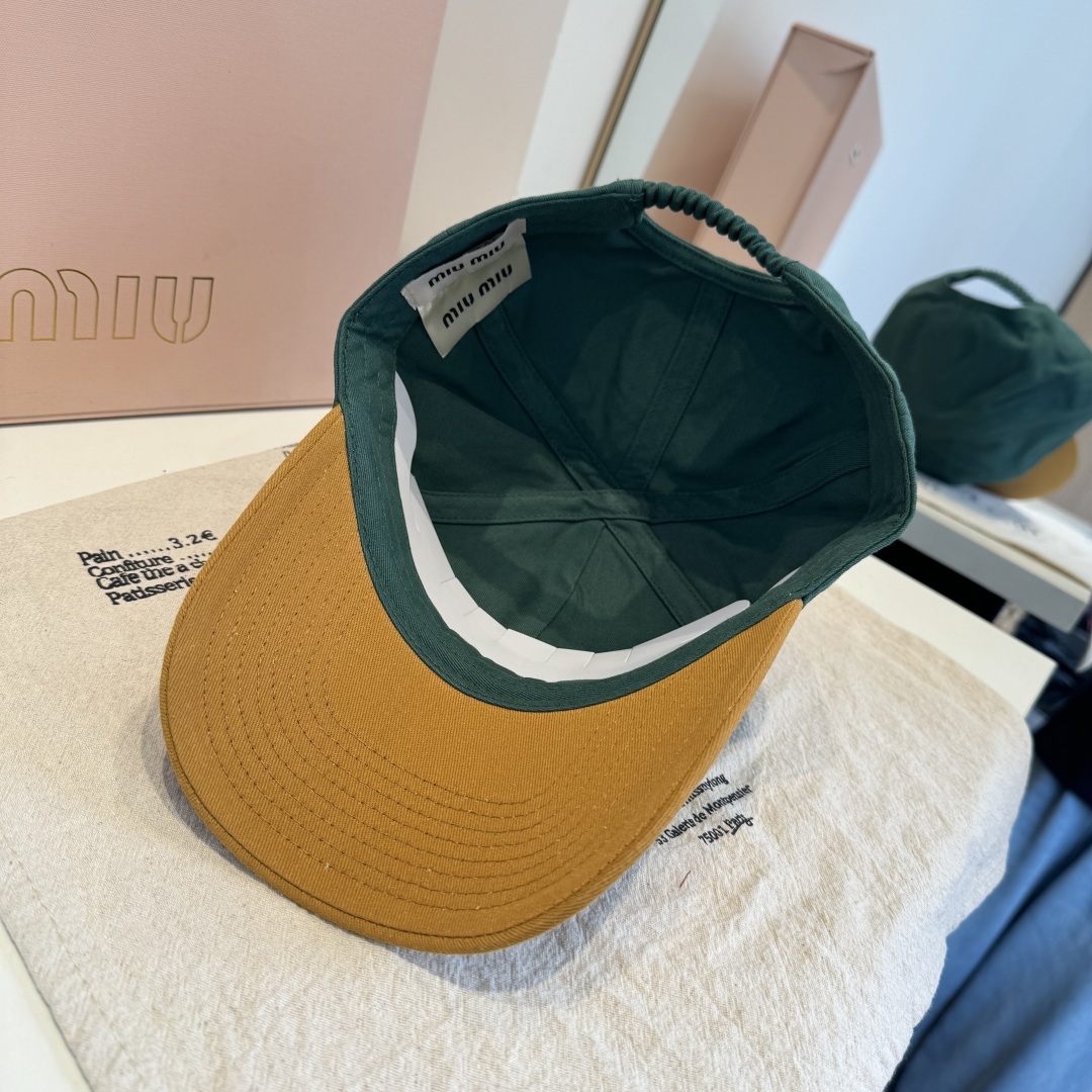 谬谬miumiu 原单春夏新款棒球帽，正品开模订制，原版做工细致质量超赞！