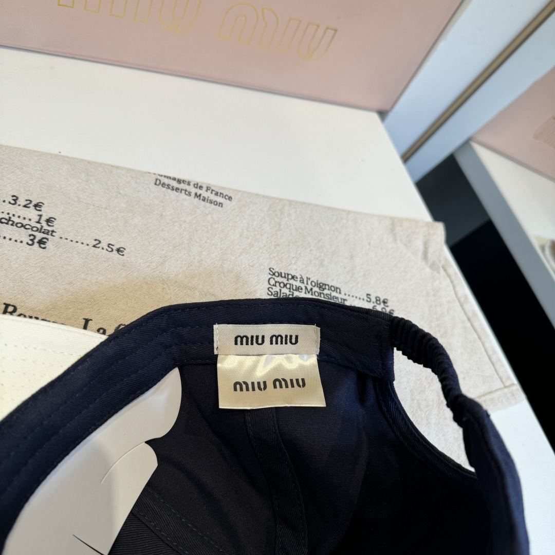 谬谬miumiu 原单春夏新款棒球帽，正品开模订制，原版做工细致质量超赞！