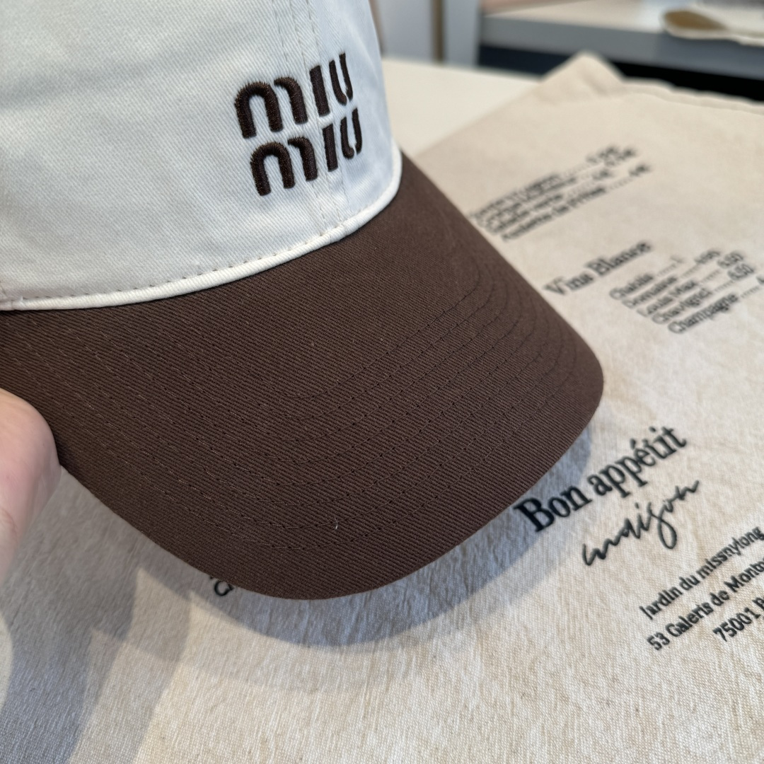 谬谬miumiu 原单春夏新款棒球帽，正品开模订制，原版做工细致质量超赞！