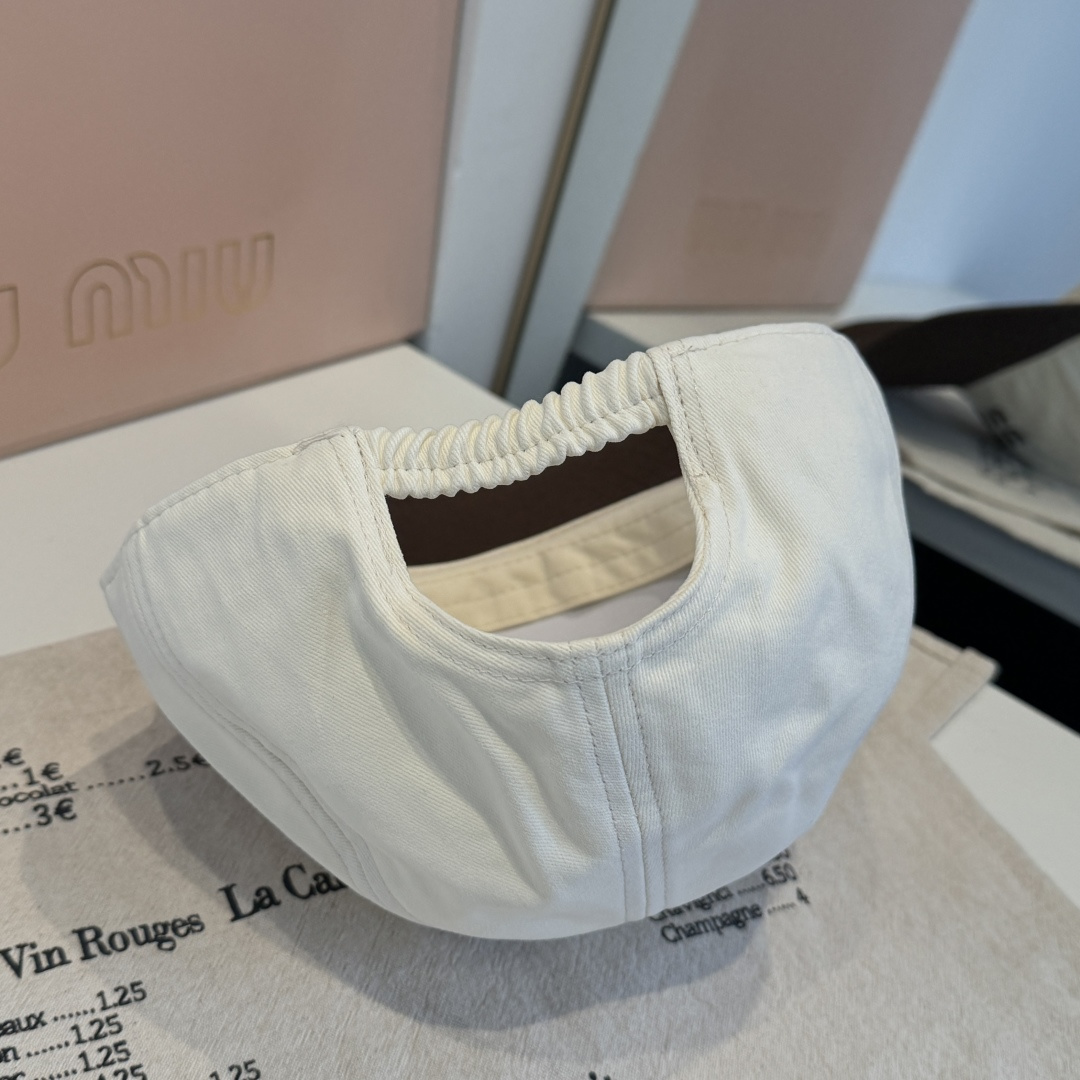 谬谬miumiu 原单春夏新款棒球帽，正品开模订制，原版做工细致质量超赞！