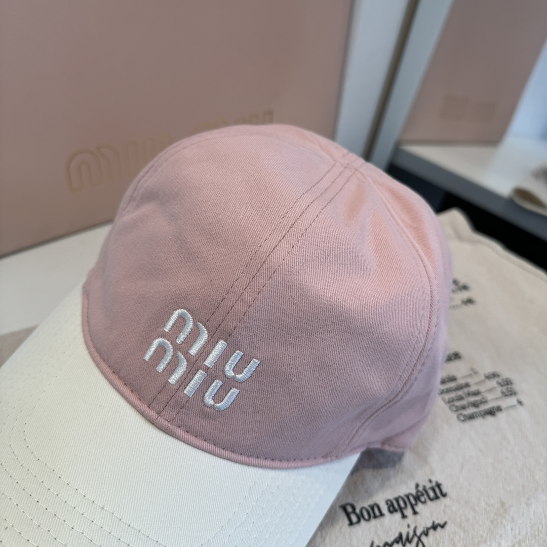 谬谬miumiu 原单春夏新款棒球帽，正品开模订制，原版做工细致质量超赞！