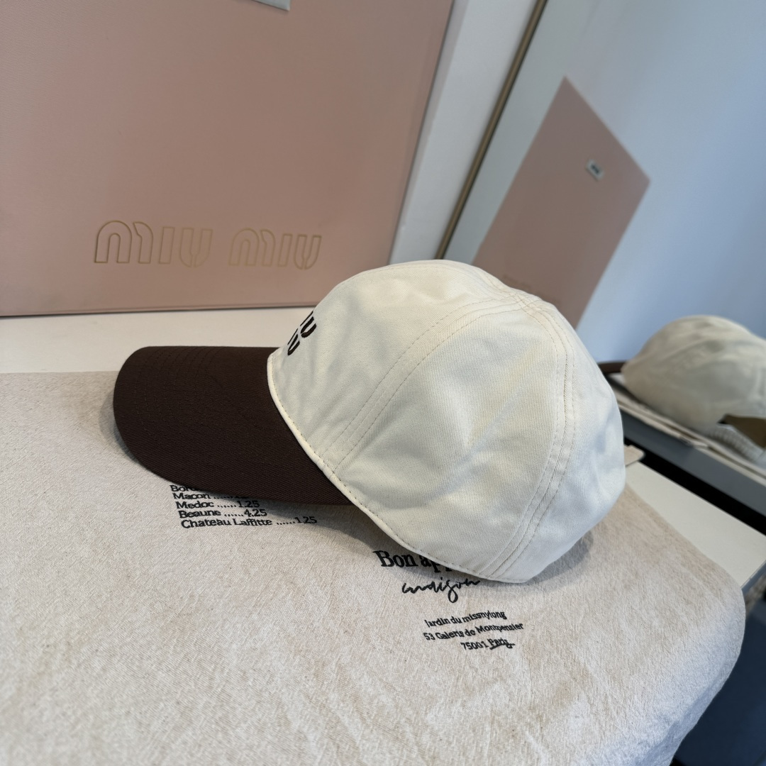 谬谬miumiu 原单春夏新款棒球帽，正品开模订制，原版做工细致质量超赞！