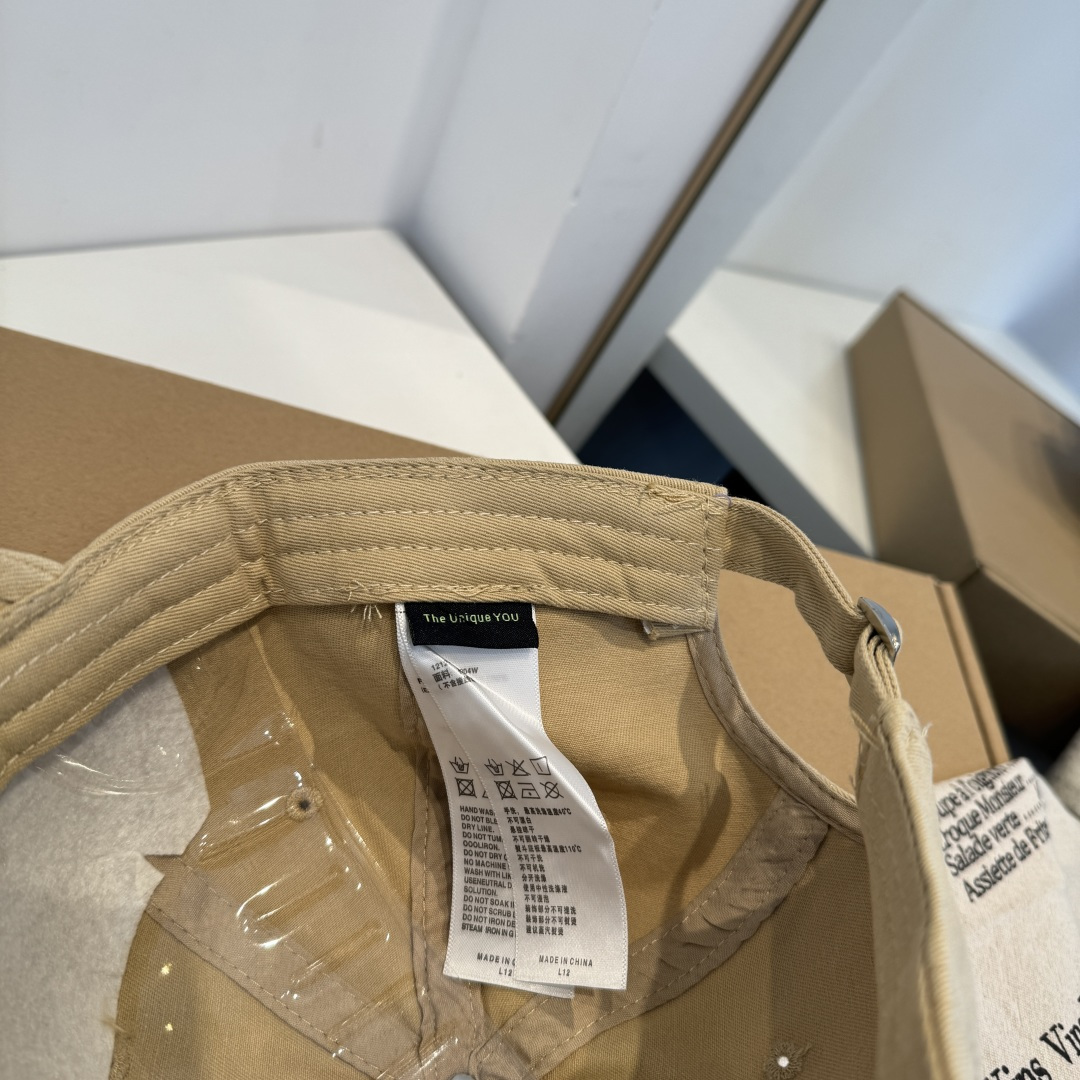 【克罗心】新款经典休闲潮流款 棒球帽日韩风格，随便搭配都超好看！出门旅游，绝对要入手的一款