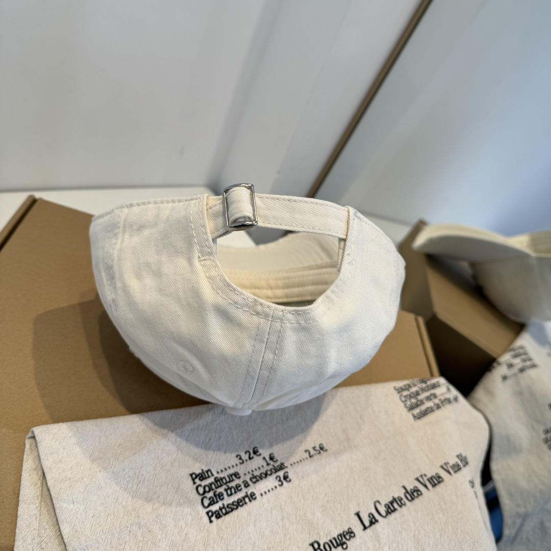 【克罗心】新款经典休闲潮流款 棒球帽日韩风格，随便搭配都超好看！出门旅游，绝对要入手的一款