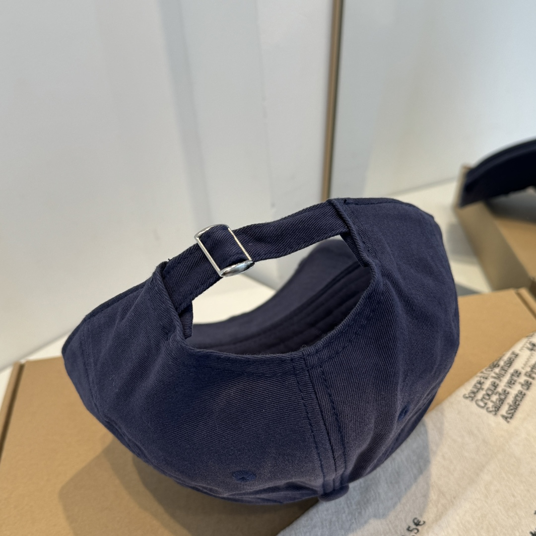 【克罗心】新款经典休闲潮流款 棒球帽日韩风格，随便搭配都超好看！出门旅游，绝对要入手的一款