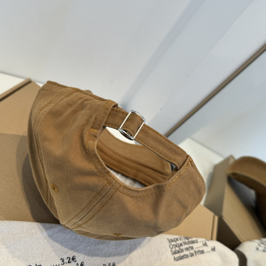 【克罗心】新款经典休闲潮流款 棒球帽日韩风格，随便搭配都超好看！出门旅游，绝对要入手的一款