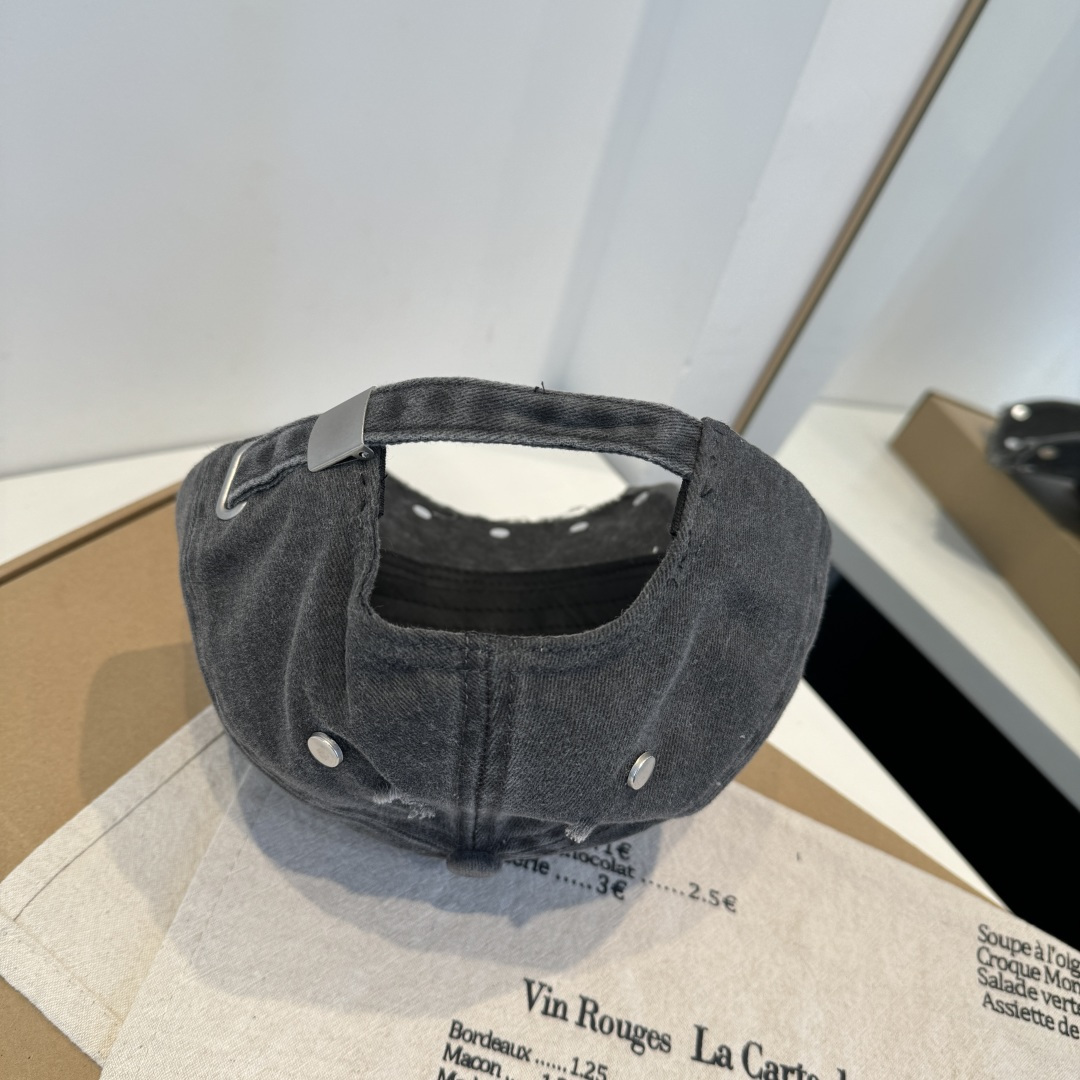 【克罗心】新款经典休闲潮流款 棒球帽日韩风格，随便搭配都超好看！出门旅游，绝对要入手的一款