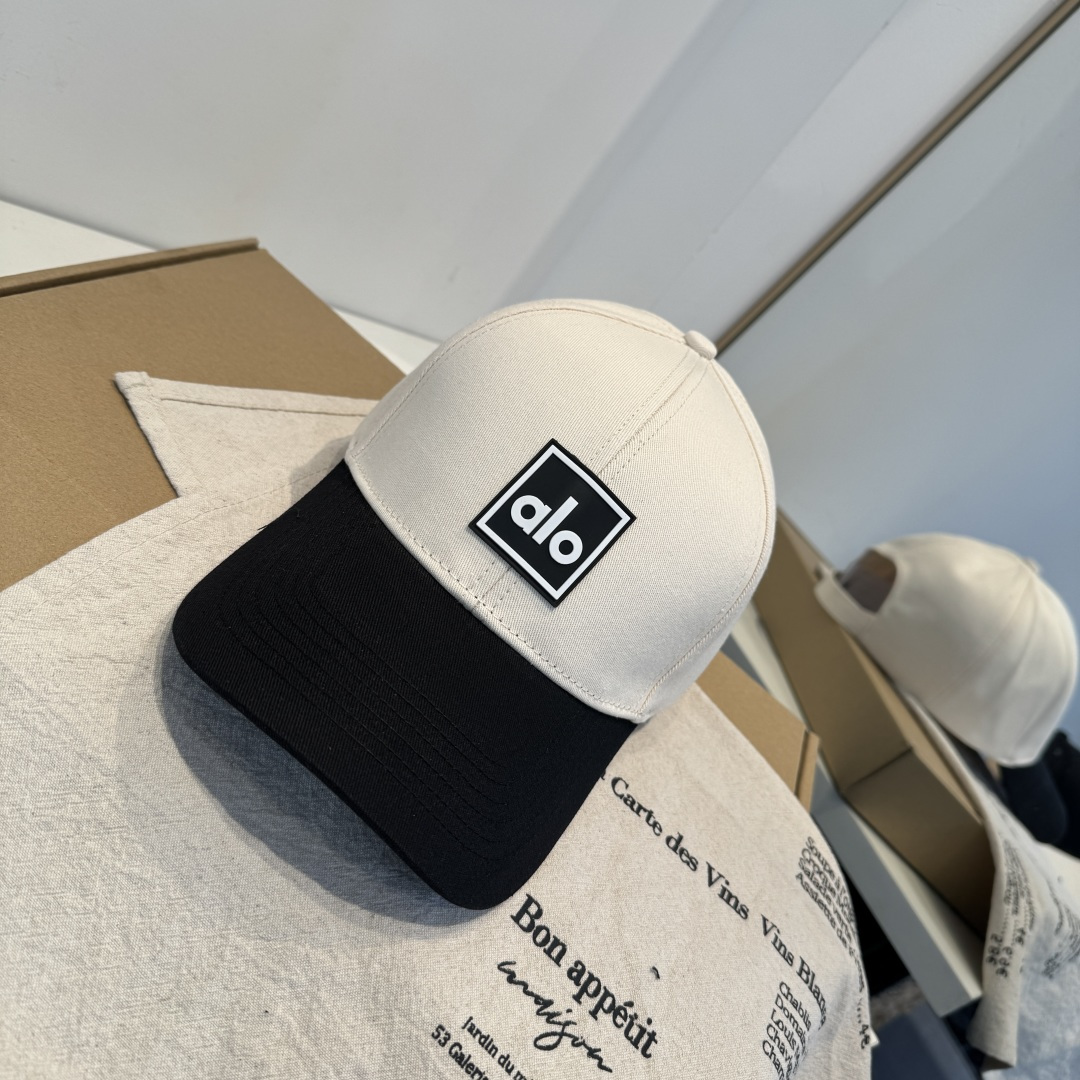 alo 官网新品，棒球帽 原单品质火爆来袭 🔥🎩 工艺非常精美 高档大气上档次！低调奢华，方便携带！跑量