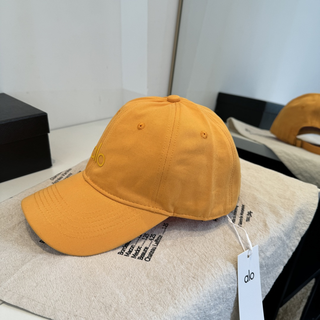 alo 官网新品，棒球帽 原单品质火爆来袭 🔥🎩 工艺非常精美 高档大气上档次！低调奢华，方便携带！跑量