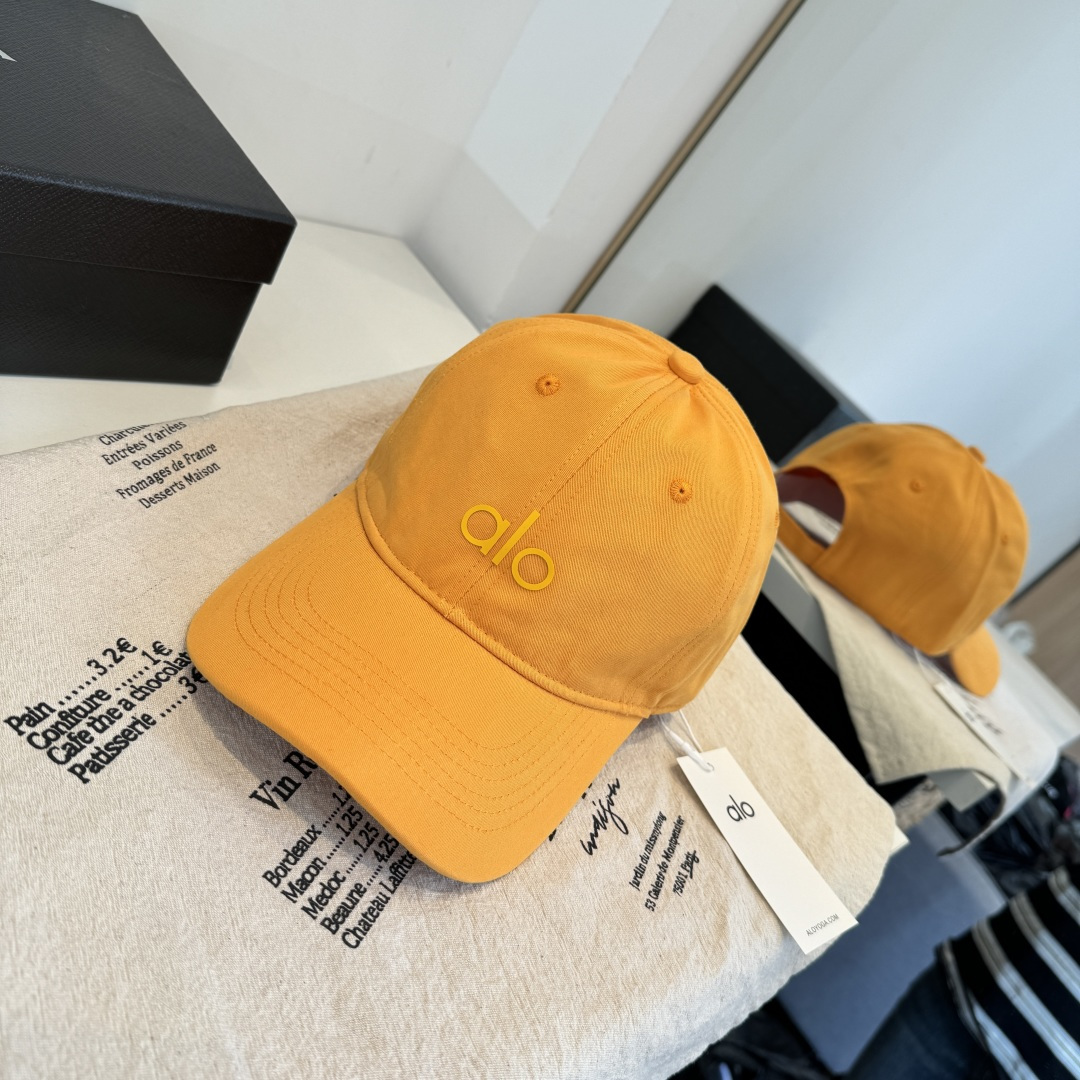 alo 官网新品，棒球帽 原单品质火爆来袭 🔥🎩 工艺非常精美 高档大气上档次！低调奢华，方便携带！跑量