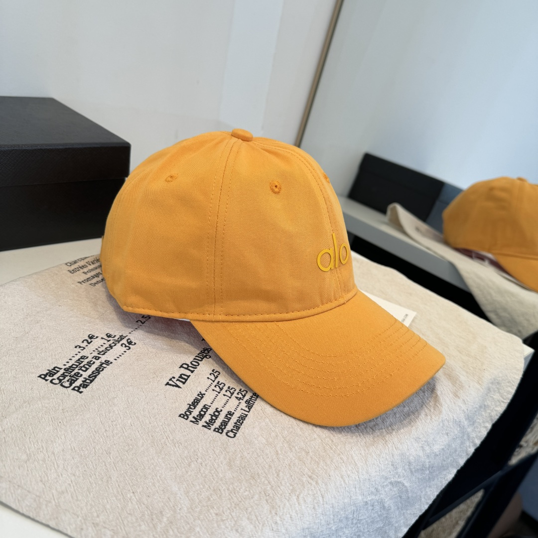 alo 官网新品，棒球帽 原单品质火爆来袭 🔥🎩 工艺非常精美 高档大气上档次！低调奢华，方便携带！跑量