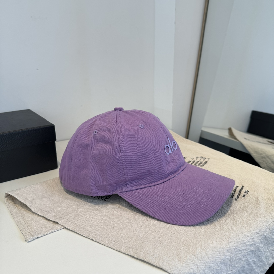 alo 官网新品，棒球帽 原单品质火爆来袭 🔥🎩 工艺非常精美 高档大气上档次！低调奢华，方便携带！跑量