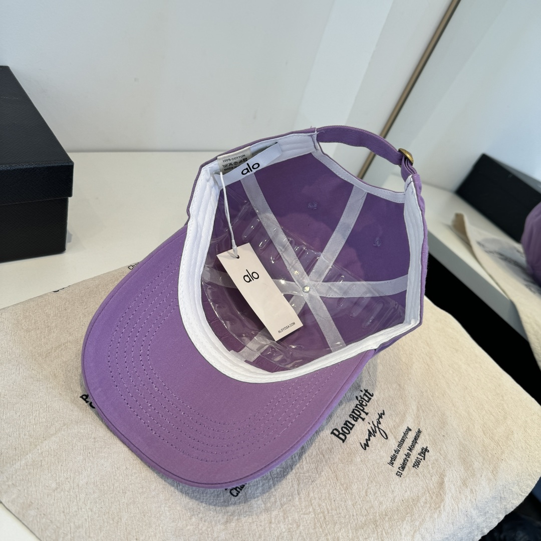 alo 官网新品，棒球帽 原单品质火爆来袭 🔥🎩 工艺非常精美 高档大气上档次！低调奢华，方便携带！跑量