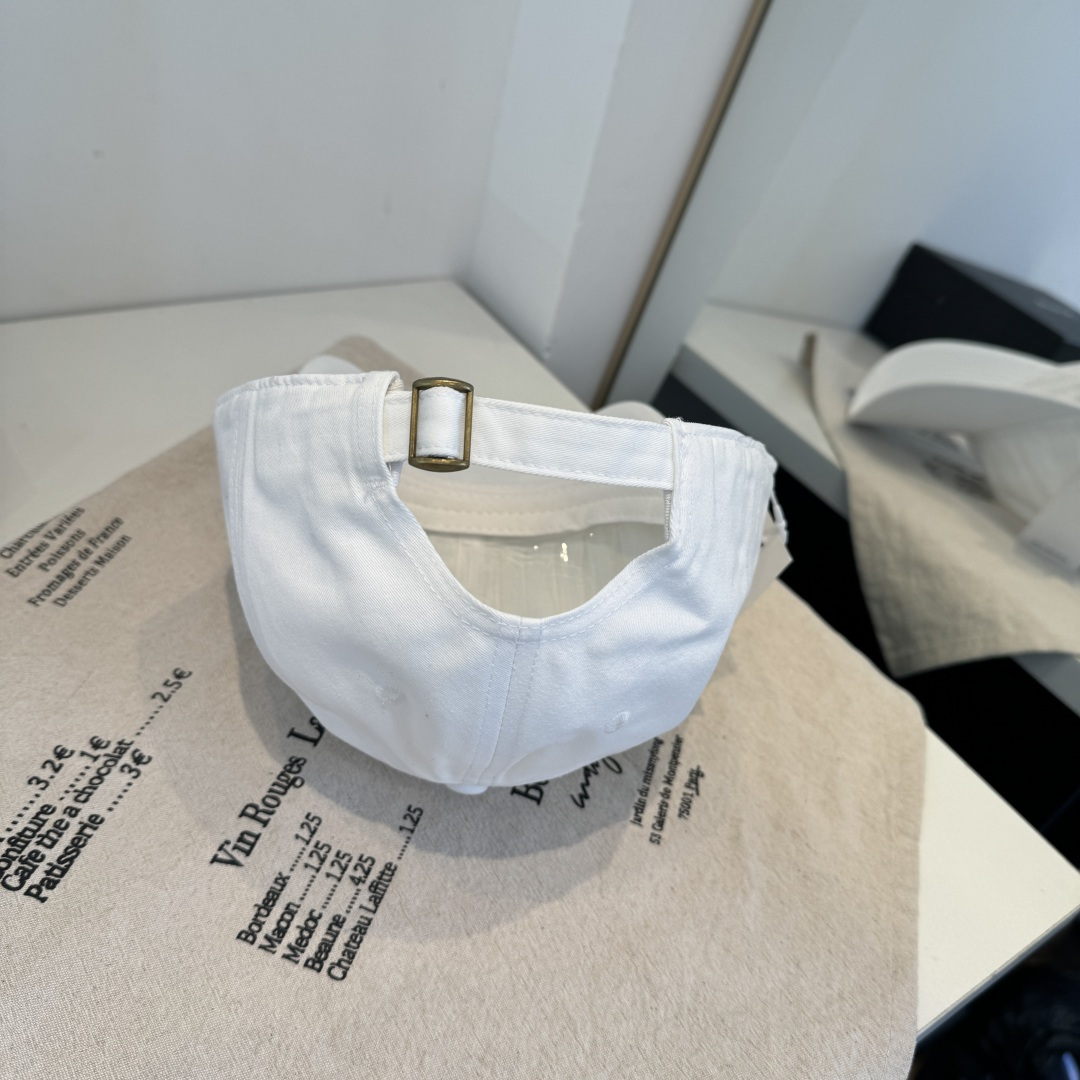 alo 官网新品，棒球帽 原单品质火爆来袭 🔥🎩 工艺非常精美 高档大气上档次！低调奢华，方便携带！跑量