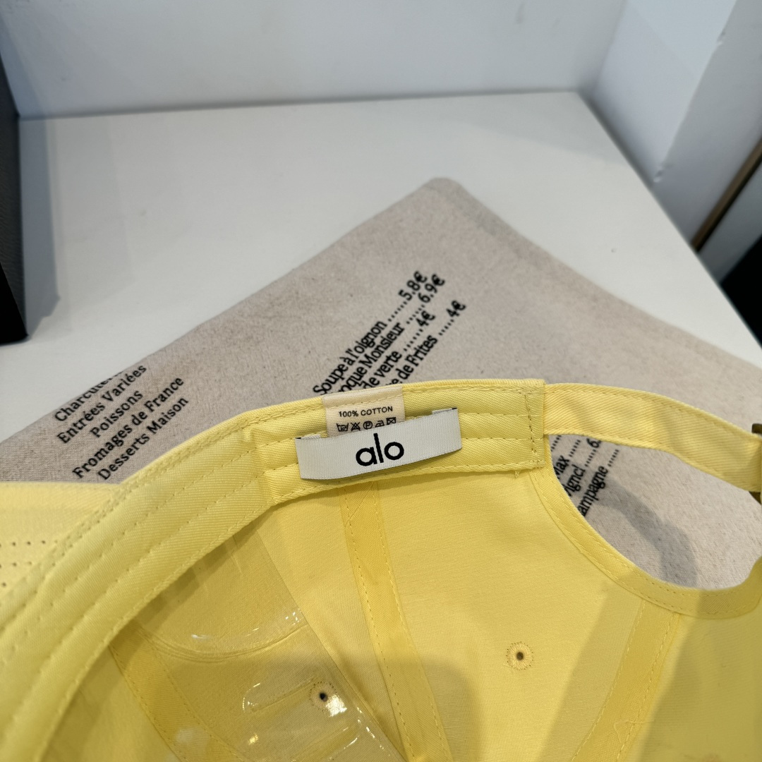 alo 官网新品，棒球帽 原单品质火爆来袭 🔥🎩 工艺非常精美 高档大气上档次！低调奢华，方便携带！跑量