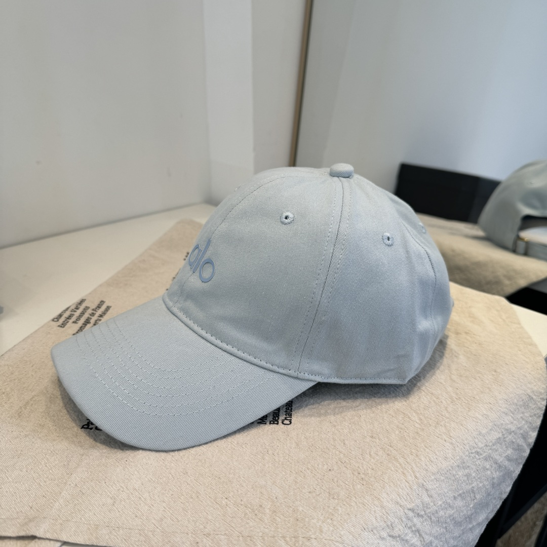 alo 官网新品，棒球帽 原单品质火爆来袭 🔥🎩 工艺非常精美 高档大气上档次！低调奢华，方便携带！跑量
