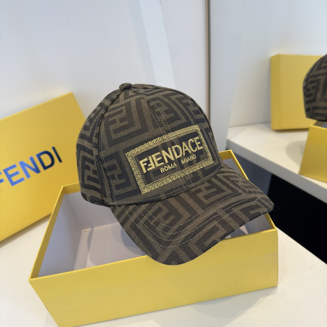 Chapeau Fendi FF — photo 5