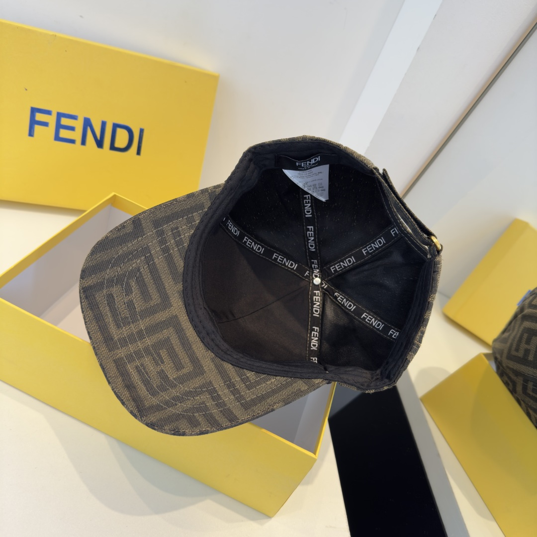 Chapeau Fendi FF — photo 8