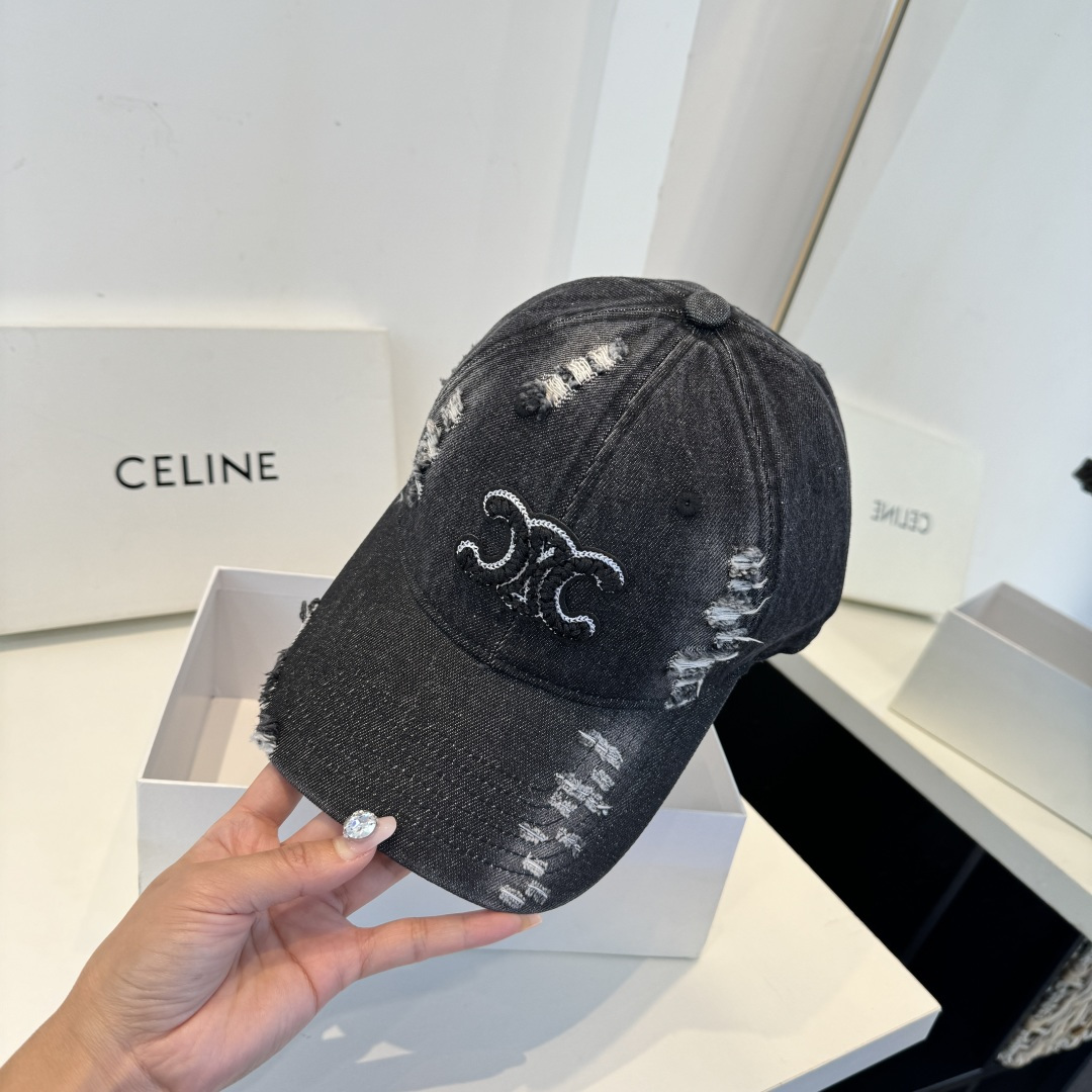 【CELINE赛琳】新款经典休闲潮流款 棒球帽日韩风格，随便搭配都超好看！出门旅游，绝对要入手的一款