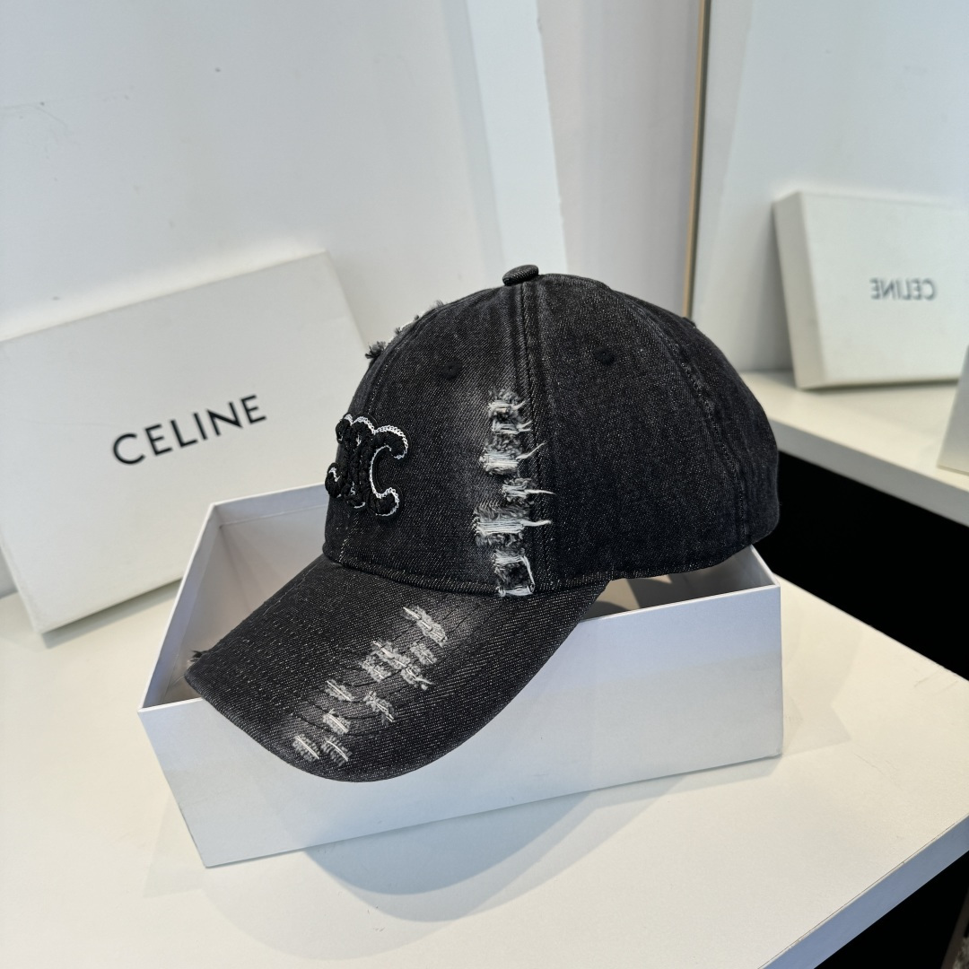 【CELINE赛琳】新款经典休闲潮流款 棒球帽日韩风格，随便搭配都超好看！出门旅游，绝对要入手的一款