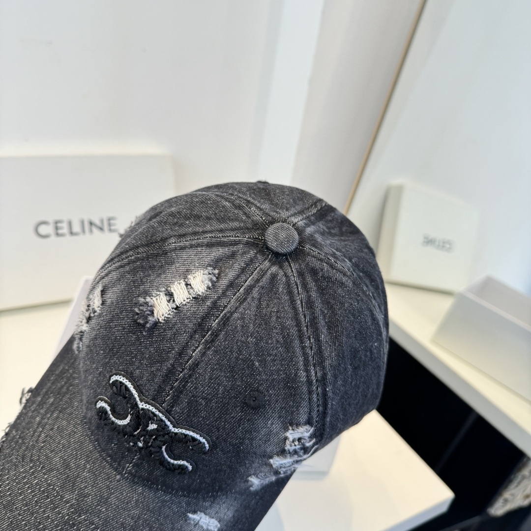 【CELINE赛琳】新款经典休闲潮流款 棒球帽日韩风格，随便搭配都超好看！出门旅游，绝对要入手的一款