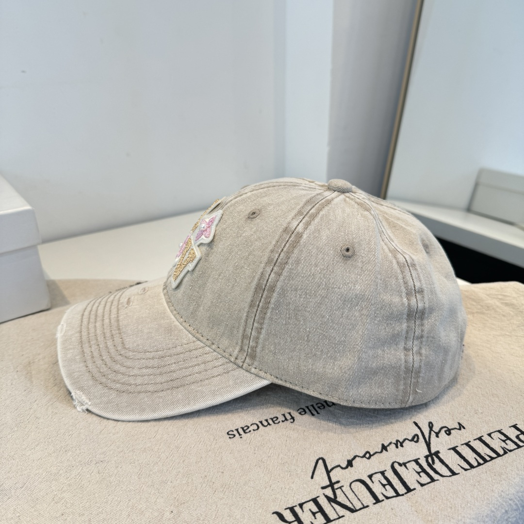 🧢路易威登棒球帽 LouisVuitton😍新款LV棒球帽，重工打造♥️高端大气，百搭款🤗男女通用！跑量