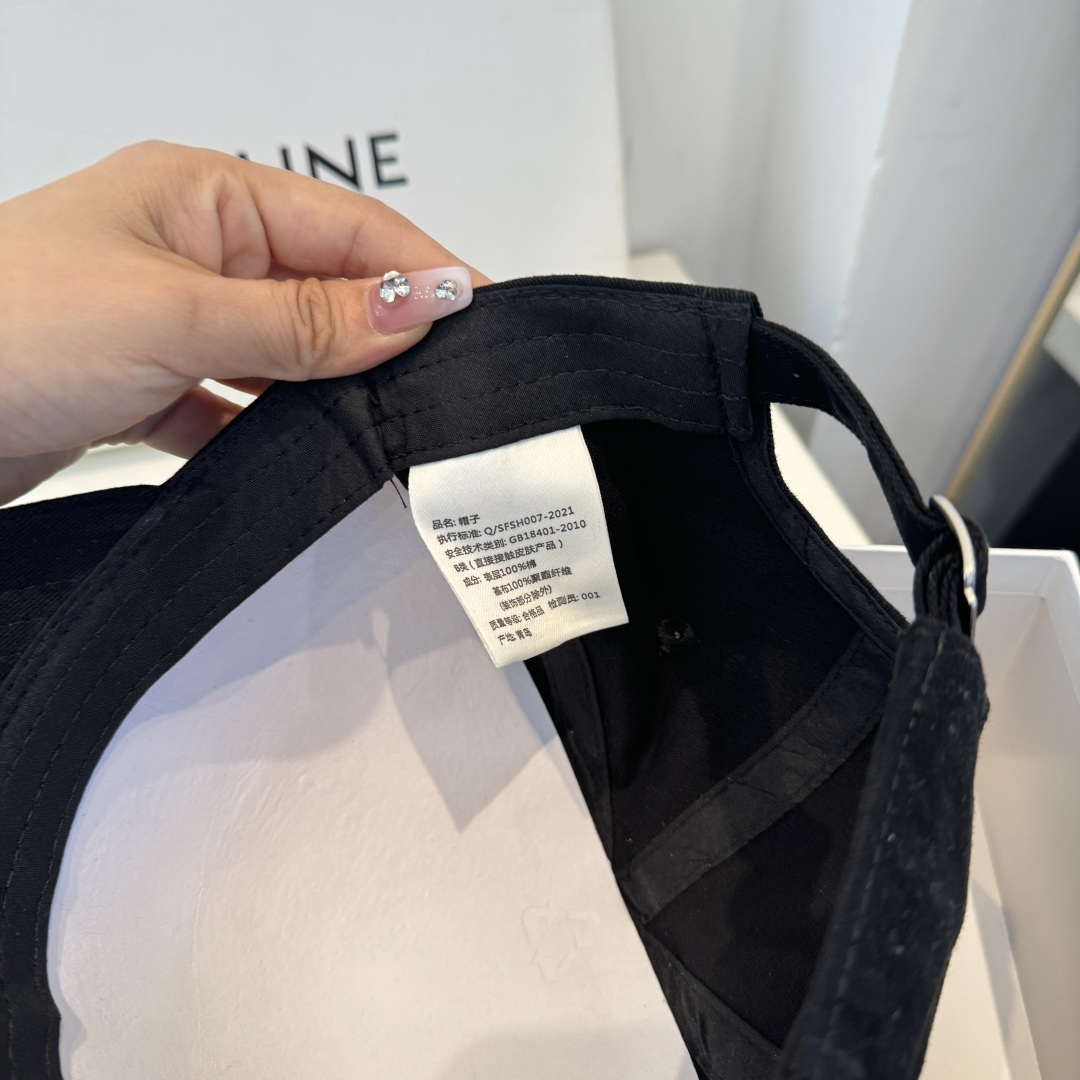 【CELINE赛琳】新款经典休闲潮流款 棒球帽日韩风格，随便搭配都超好看！出门旅游，绝对要入手的一款