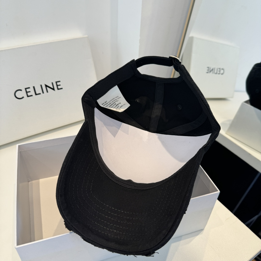 【CELINE赛琳】新款经典休闲潮流款 棒球帽日韩风格，随便搭配都超好看！出门旅游，绝对要入手的一款