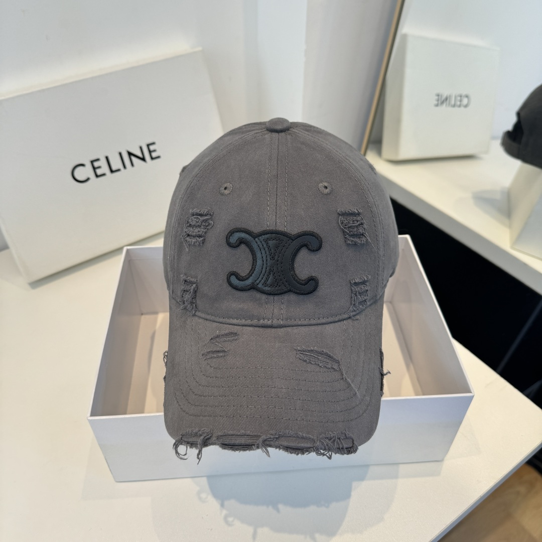 【CELINE赛琳】新款经典休闲潮流款 棒球帽日韩风格，随便搭配都超好看！出门旅游，绝对要入手的一款