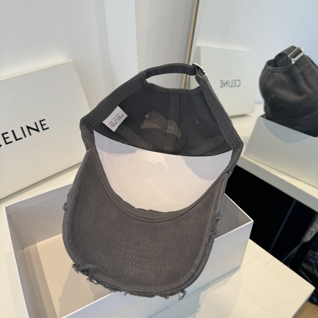 【CELINE赛琳】新款经典休闲潮流款 棒球帽日韩风格，随便搭配都超好看！出门旅游，绝对要入手的一款