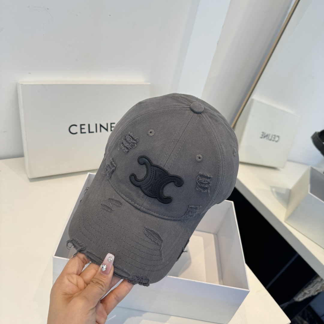 【CELINE赛琳】新款经典休闲潮流款 棒球帽日韩风格，随便搭配都超好看！出门旅游，绝对要入手的一款