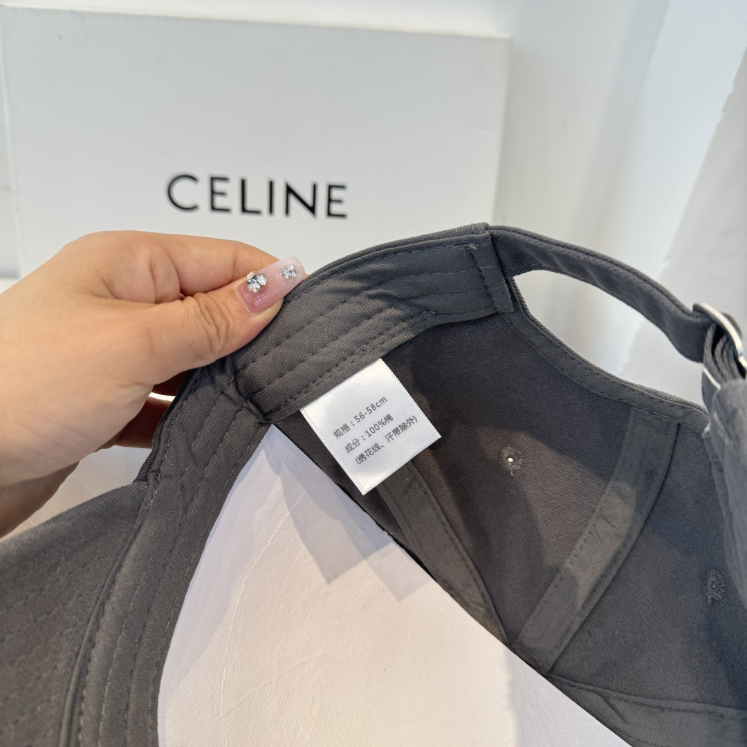 【CELINE赛琳】新款经典休闲潮流款 棒球帽日韩风格，随便搭配都超好看！出门旅游，绝对要入手的一款