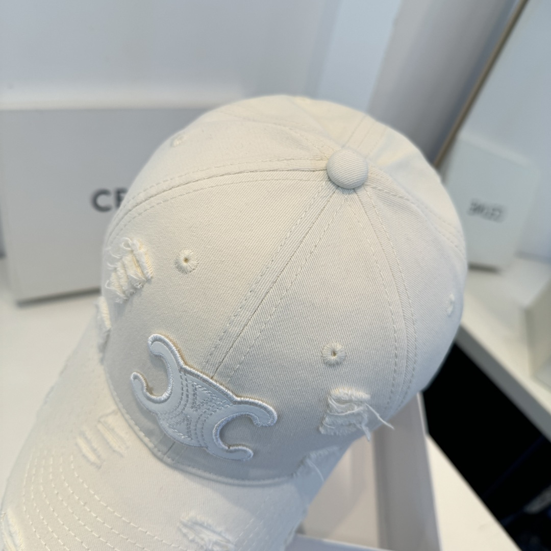 【CELINE赛琳】新款经典休闲潮流款 棒球帽日韩风格，随便搭配都超好看！出门旅游，绝对要入手的一款