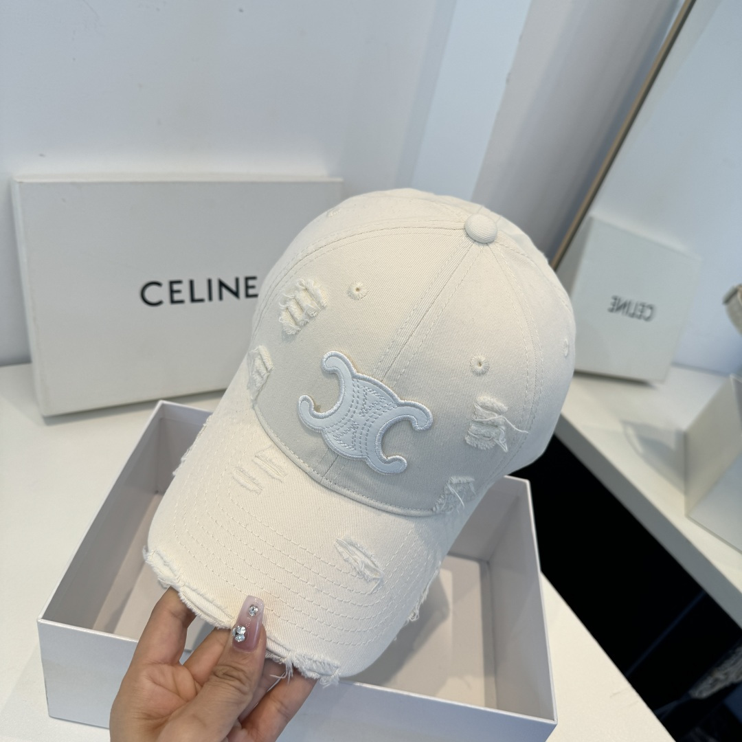 【CELINE赛琳】新款经典休闲潮流款 棒球帽日韩风格，随便搭配都超好看！出门旅游，绝对要入手的一款