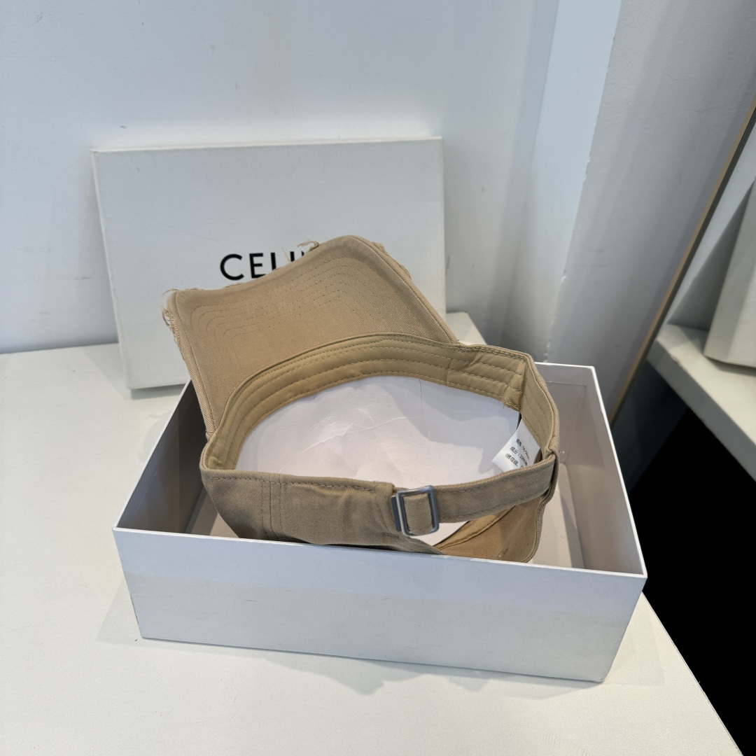 【CELINE赛琳】新款经典休闲潮流款 棒球帽日韩风格，随便搭配都超好看！出门旅游，绝对要入手的一款