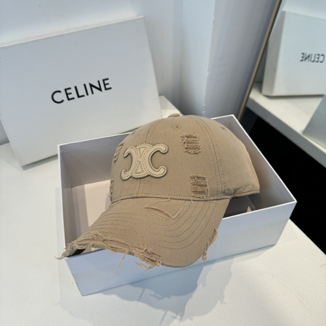 【CELINE赛琳】新款经典休闲潮流款 棒球帽日韩风格，随便搭配都超好看！出门旅游，绝对要入手的一款