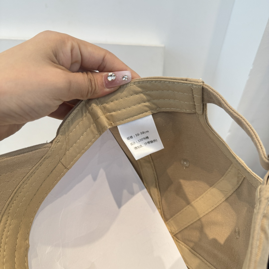 【CELINE赛琳】新款经典休闲潮流款 棒球帽日韩风格，随便搭配都超好看！出门旅游，绝对要入手的一款