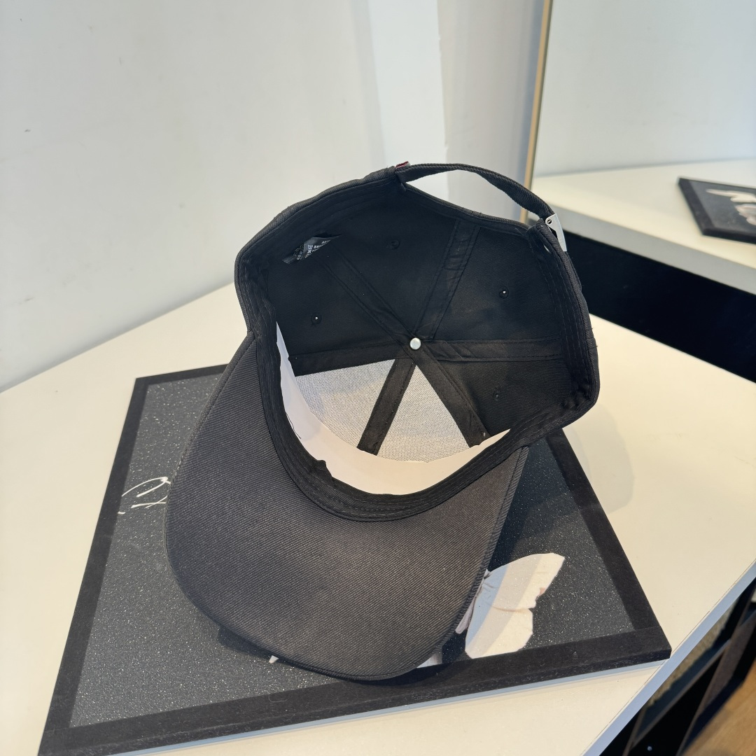 【YSL圣罗兰】2025早春新款简约棒球帽，新款出货，大牌款超好搭配，赶紧入手！