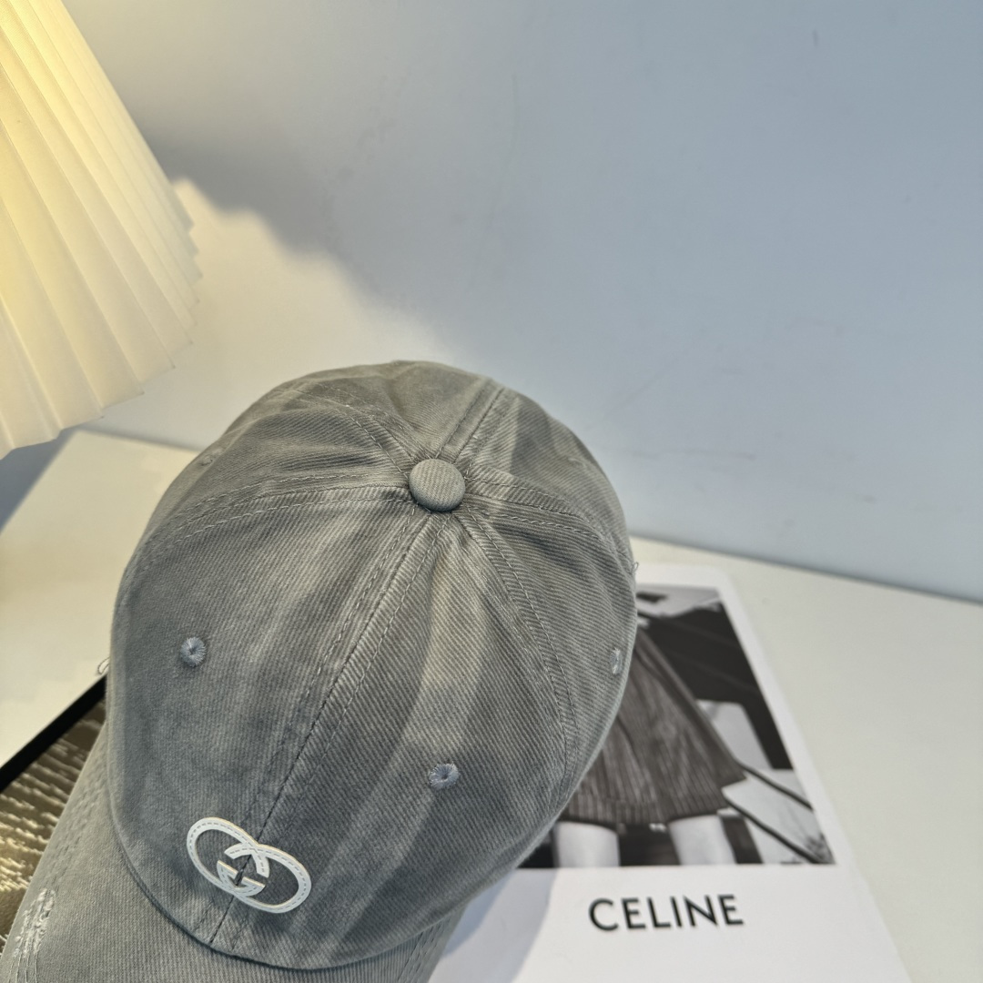 古奇棒球帽♥️GUCCI🧢官网新品，棒球帽，原单品质火爆来袭 。🎩 工艺非常精美 高档大气上档次！低调奢