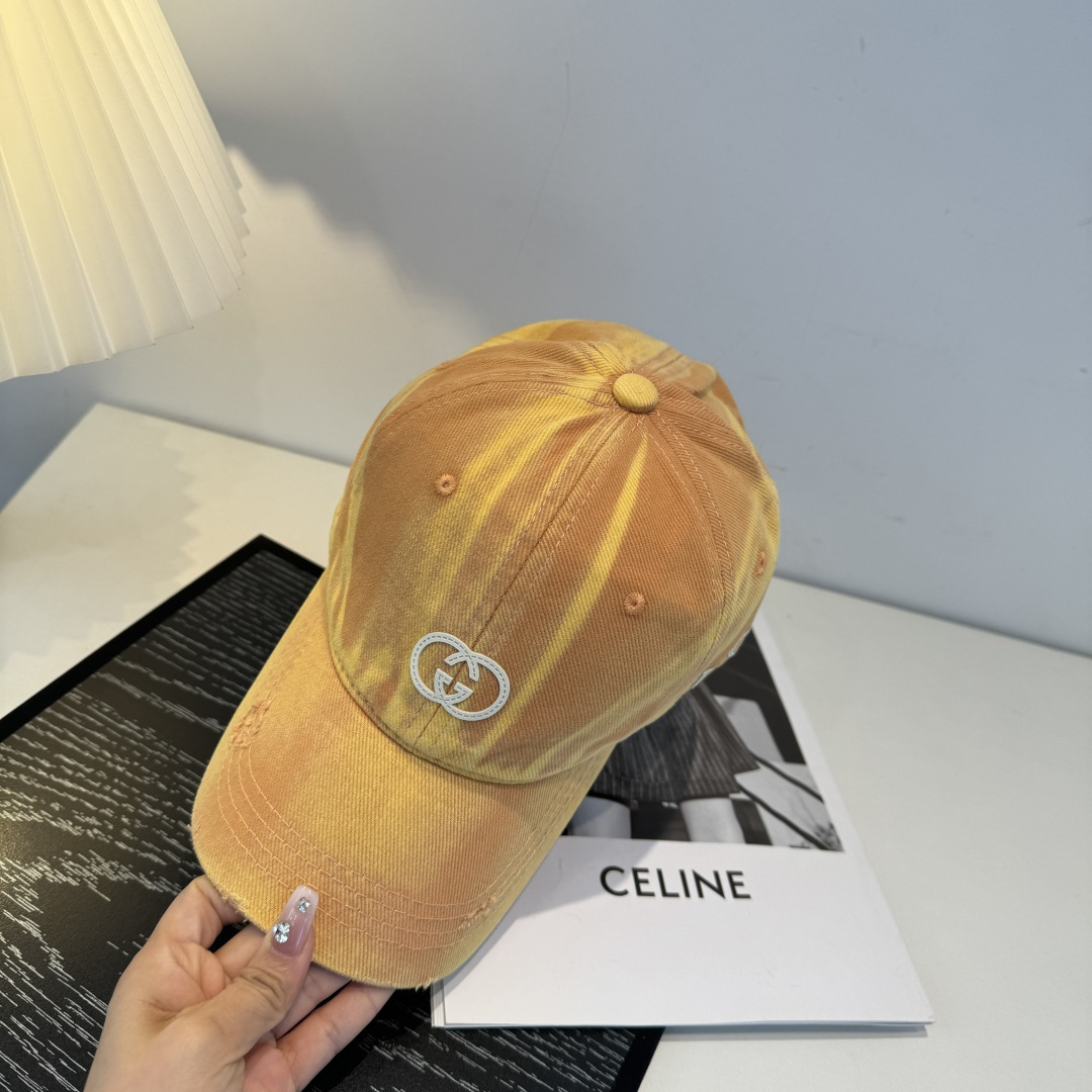 古奇棒球帽♥️GUCCI🧢官网新品，棒球帽，原单品质火爆来袭 。🎩 工艺非常精美 高档大气上档次！低调奢