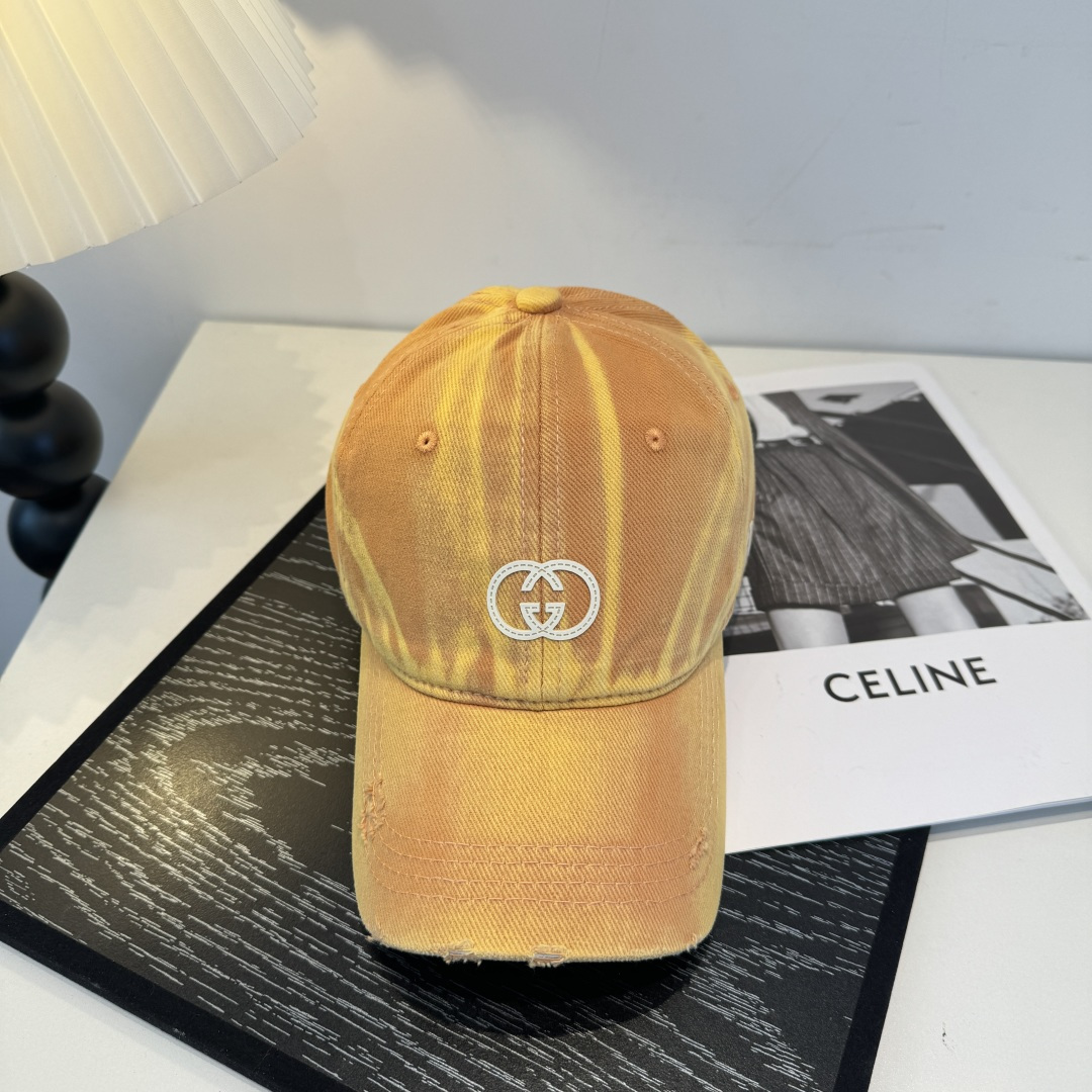 古奇棒球帽♥️GUCCI🧢官网新品，棒球帽，原单品质火爆来袭 。🎩 工艺非常精美 高档大气上档次！低调奢