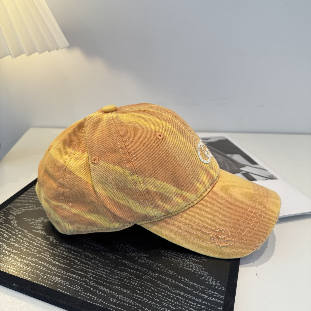 古奇棒球帽♥️GUCCI🧢官网新品，棒球帽，原单品质火爆来袭 。🎩 工艺非常精美 高档大气上档次！低调奢