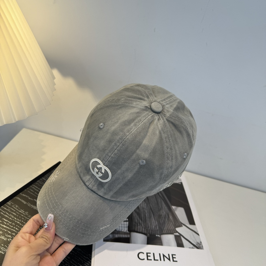 古奇棒球帽♥️GUCCI🧢官网新品，棒球帽，原单品质火爆来袭 。🎩 工艺非常精美 高档大气上档次！低调奢