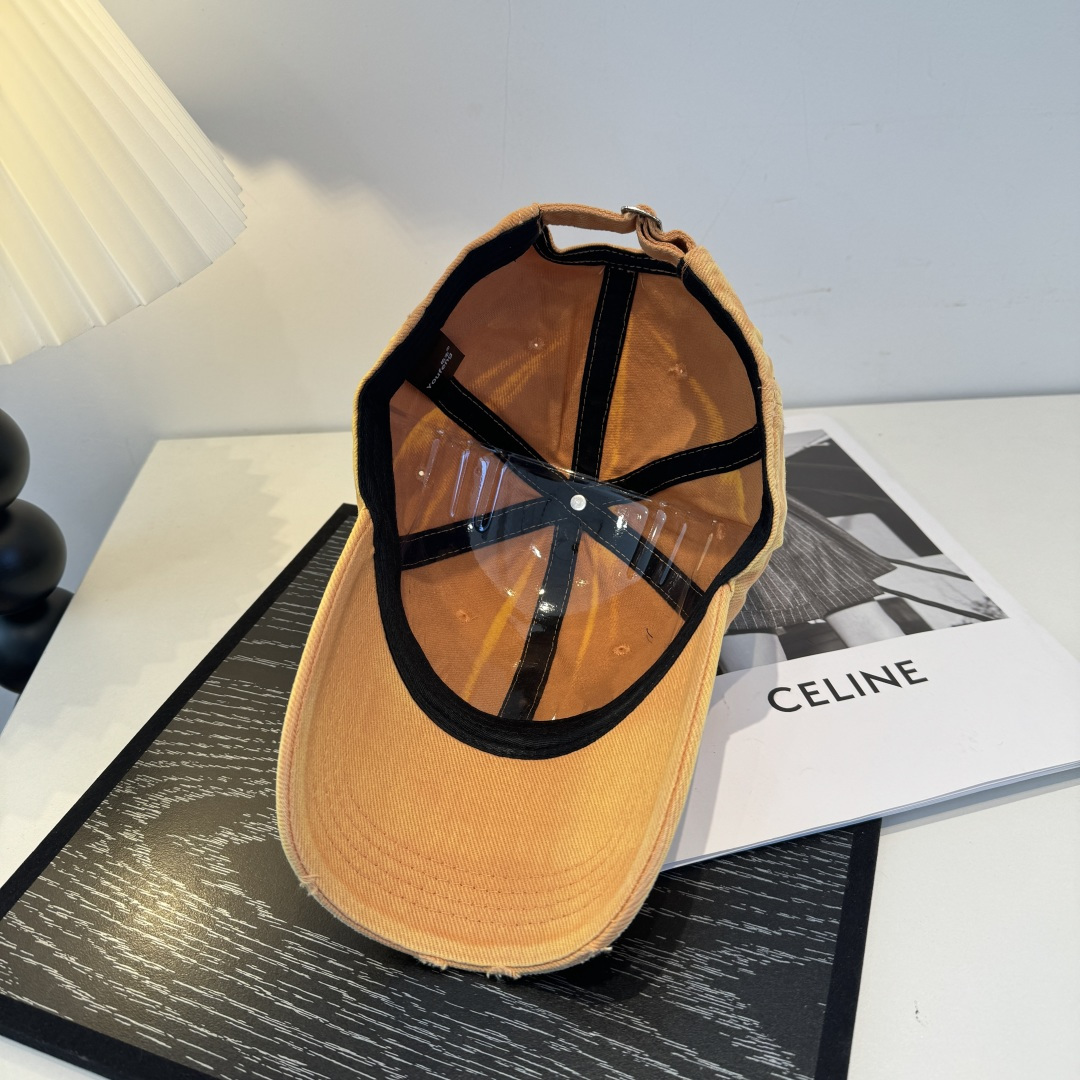 古奇棒球帽♥️GUCCI🧢官网新品，棒球帽，原单品质火爆来袭 。🎩 工艺非常精美 高档大气上档次！低调奢