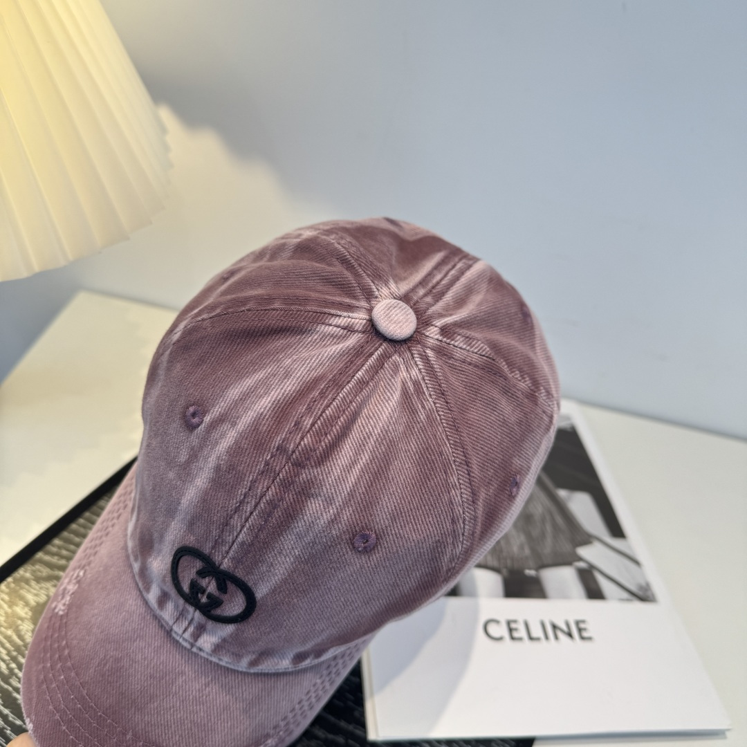古奇棒球帽♥️GUCCI🧢官网新品，棒球帽，原单品质火爆来袭 。🎩 工艺非常精美 高档大气上档次！低调奢